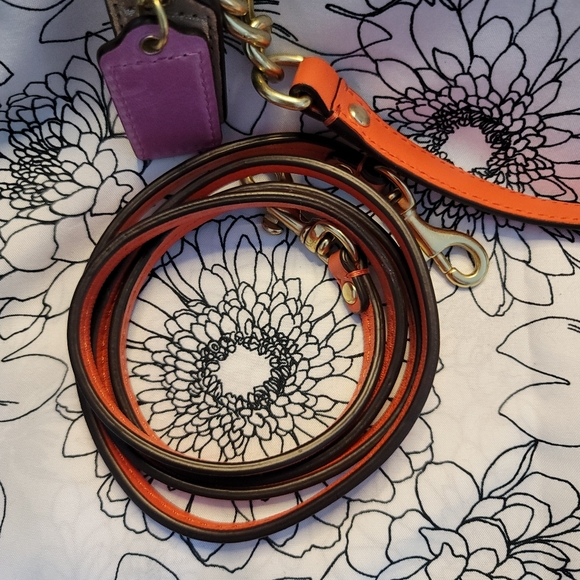 Coach Poppy HandBag - Picture 4 of 11